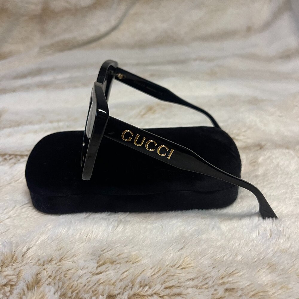 NEW Gucci Women’s Black & Gold GG1151s - 001 Sunglasses - Picture 4 of 8